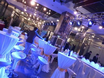 上海專業(yè)慶典服務(wù)全攻略 舞臺(tái)搭建、活動(dòng)策劃與婚慶廠慶一站式解決方案